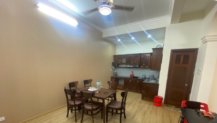 CHO THUÊ NHÀ NGUYÊN CĂN RIÊNG BIỆT CHÙA BỘC Diện tích 64m2 x 2 tầng, 3 ngủ, 16 triệu.